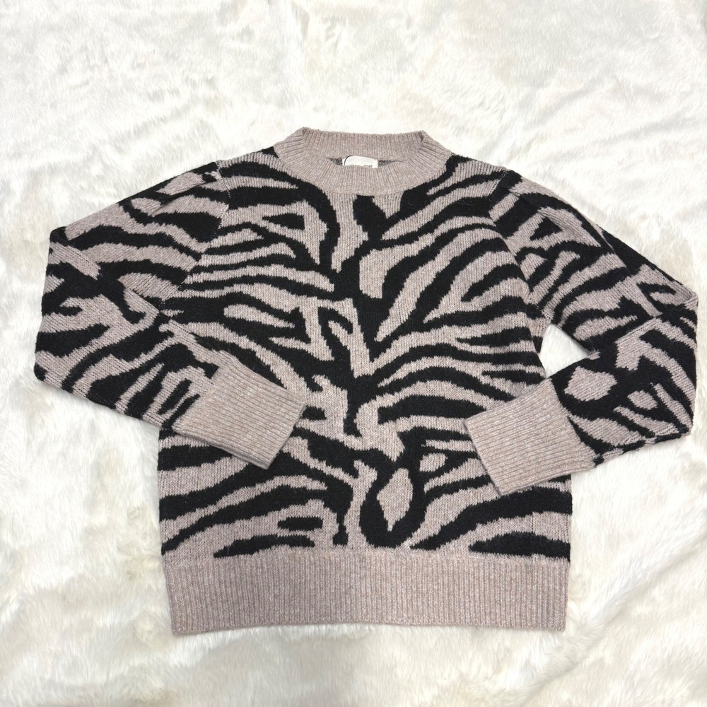 THE‎ Korner Sweater Womens S/M Beige Black Zebra Print Knit Long Sleeve Animal